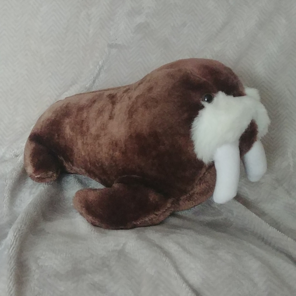 Vintage Rare 1987 Sea World Walrus plush
